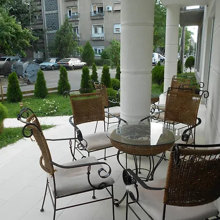 Apolo Guest house